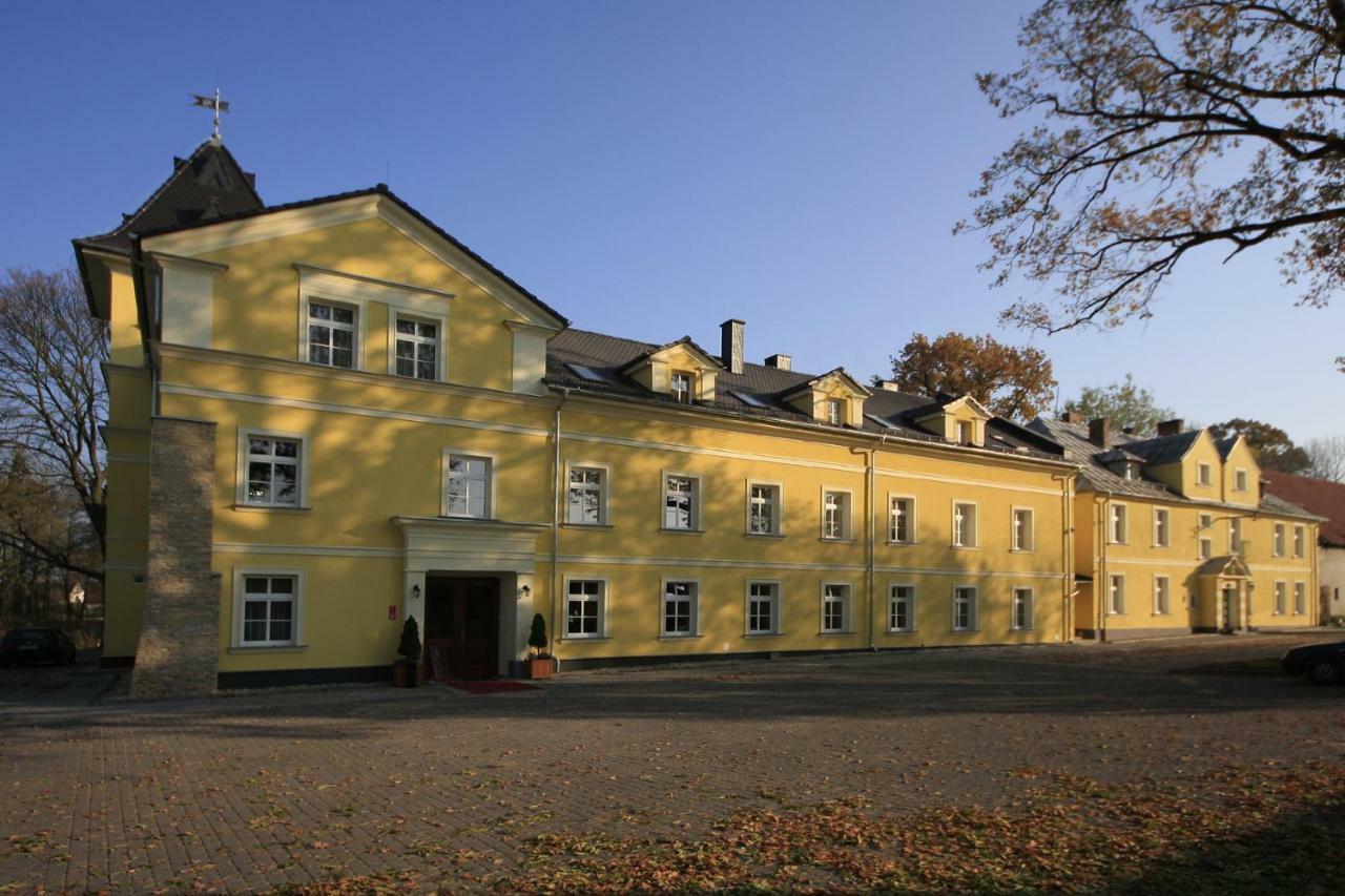 Palac Lucja Bb Zakrzów Eksteriør bilde